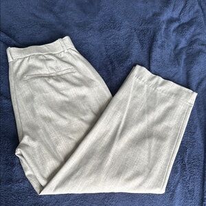 Abercrombie Curve Love Quinn Tailored Straight Pant in Gray